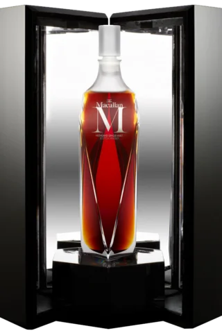 Whisky Macallan M Decanter 700.png